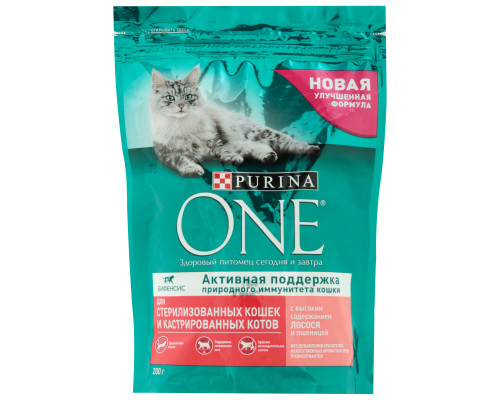 Корм сухой для стерилизованных кошек и кастрированных котов PURINA ONE с высоким содержанием лосося и пшеницей, полнорационный, Россия, 200г